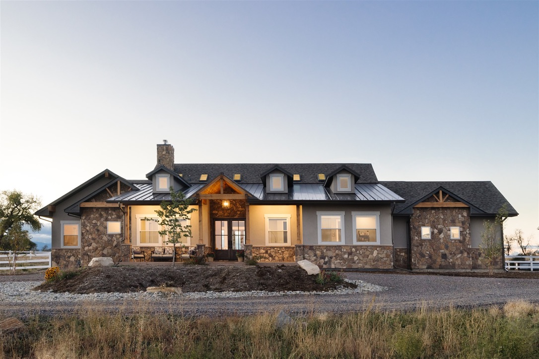 louisville custom home build exterior
